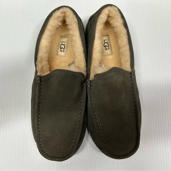 UGG MEN'S ASCOT GRAY SUEDE‎ SLIPPER US SIZE 8 NWOT - Picture 4 of 9